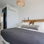 Cadiz - Gerenoveerd Met Groot Balkon & Zeezicht Эстепона
