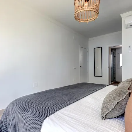 Cadiz - Gerenoveerd Met Groot Balkon & Zeezicht Apartment Estepona